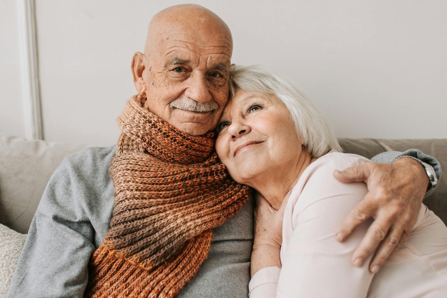 Couple struggling with toxic attraction