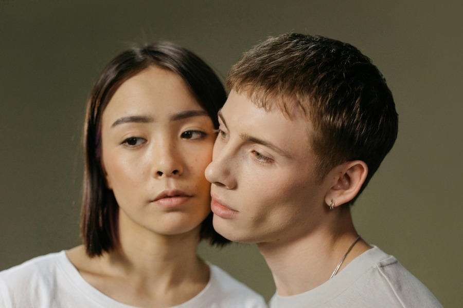 Couple discussing relationship compatibility issues