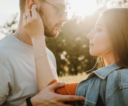Relationship Pacing: What to Do When One Person Wants to Move Faster