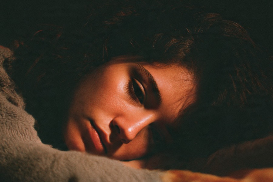 Nighttime heartbreak reflection and solitude